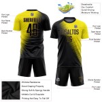 Uniforme de fútbol negro y dorado antiguo, sublimación dorada, personalizado Uniforme de fútbol negro y dorado antiguo, sublimación dorada, personalizado