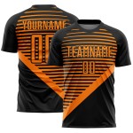 Camiseta de fútbol personalizada con rayas naranjas y sublimación negra Camiseta de fútbol personalizada con rayas naranjas y sublimación negra