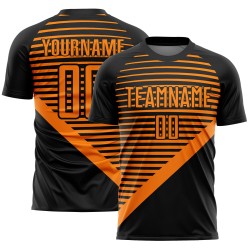 Camiseta de fútbol personalizada con rayas naranjas y sublimación negra