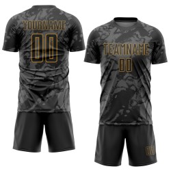 Uniforme de fútbol personalizado dorado con sublimación, arte abstracto, gris-negro antiguo grunge Uniforme de fútbol personalizado dorado con sublimación, arte abstracto, gris-negro antiguo grunge