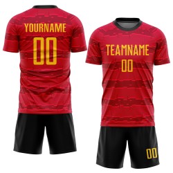 Camiseta de fútbol personalizada con sublimación, color dorado, negro y rojo Camiseta de fútbol personalizada con sublimación, color dorado, negro y rojo