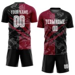 Camiseta de fútbol rasca y gana, uniforme de sublimación, personalizada, con estampado de grafiti en negro y granate. Camiseta de fútbol rasca y gana, uniforme de sublimación, personalizada, con estampado de grafiti en negro y granate.